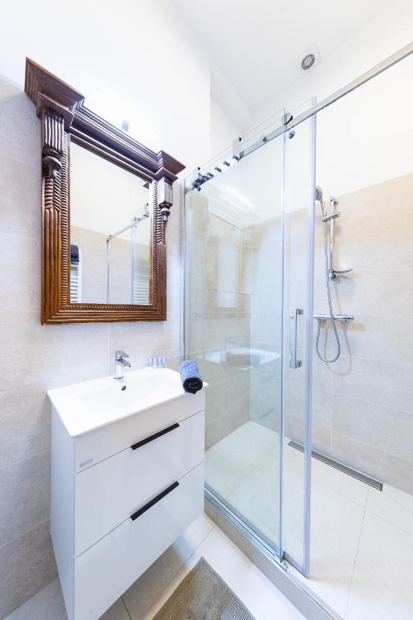 Boheme Apartments Charle'S Square 프라하 외부 사진